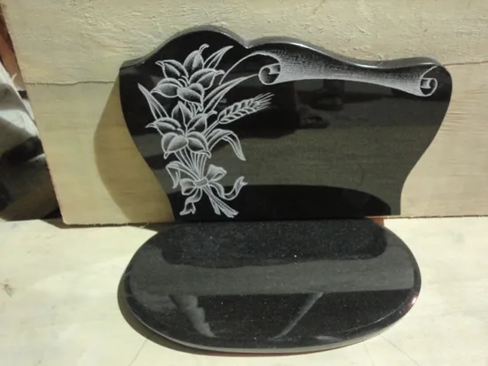 Black granite pet tombstone