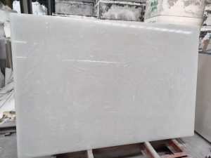 Artificial white onyx